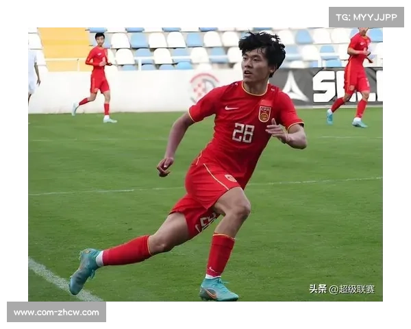 胡荷韬补时低射锁定胜局 21岁边卫展现进攻天赋