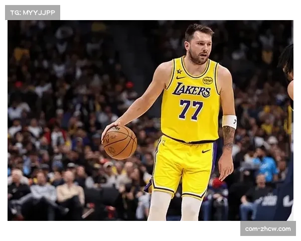 詹姆斯功能化转型效果显著 为东契奇创造单打空间 詹姆斯功能化转型效果显著 为东契奇创造单打空间